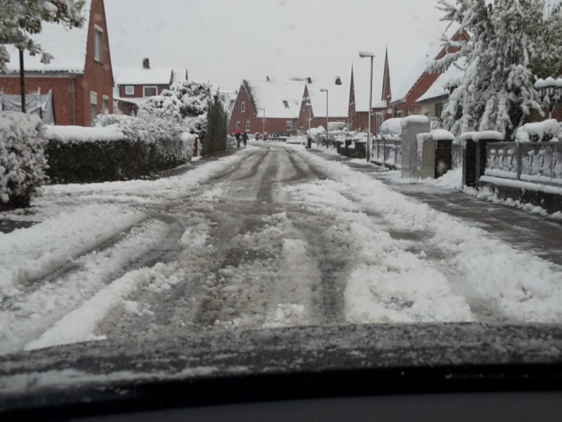 Kleines,aber kräftiges Schneetief mit Kurs auf Niedersachsen